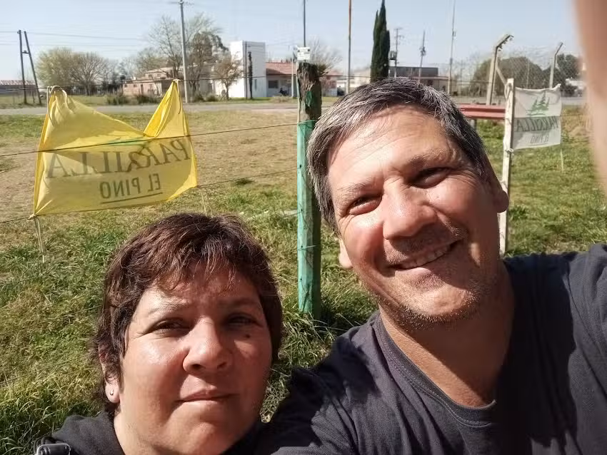 Parrilla El Pino Café Cena Show