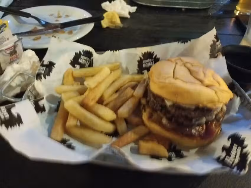 Pe&ntilde;&oacute;n del &Aacute;guila Tapiales