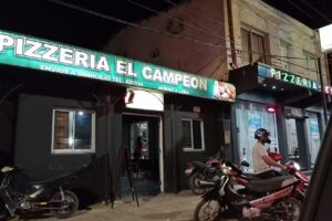 Pizzer&iacute;a El Campe&oacute;n Horno a Le&ntilde;a