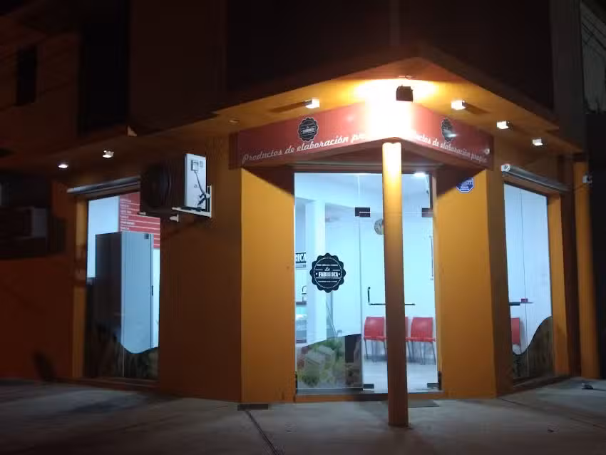 Pizzer&iacute;a La Fabbrica