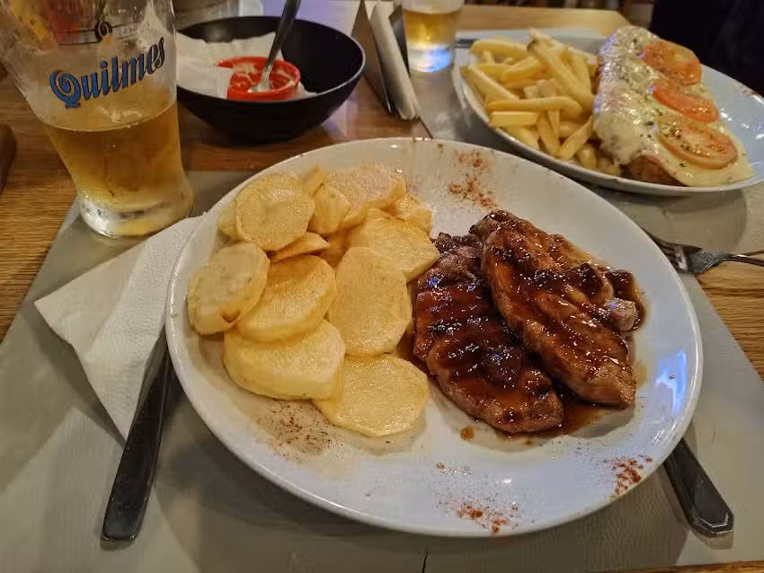 Quita Penas Resto Bar