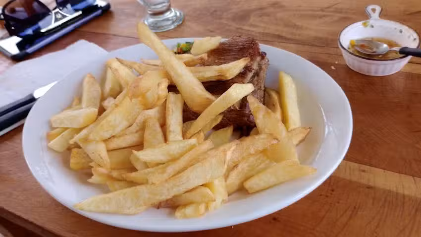 Restaurant bah&iacute;a ca&ntilde;icul