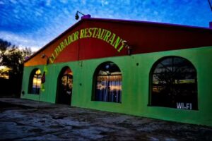 Restaurante bodeg&oacute;n Take away El Parador Darwin