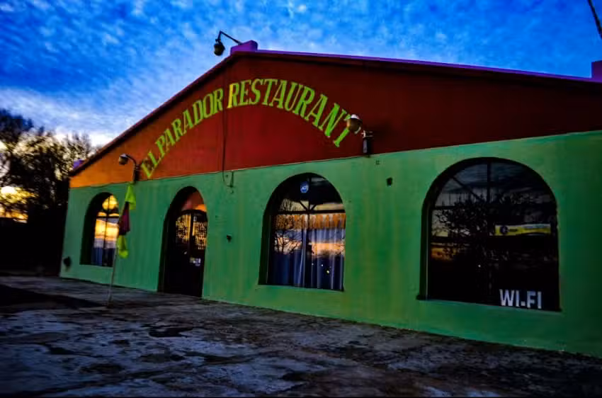 Restaurante bodeg&oacute;n Take away El Parador Darwin