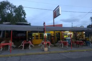 Restaurante El Algarrobo