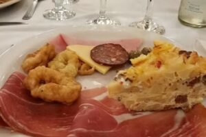 Restaurante Espa&ntilde;ol Lal&iacute;n