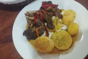 Restaurante los cardones