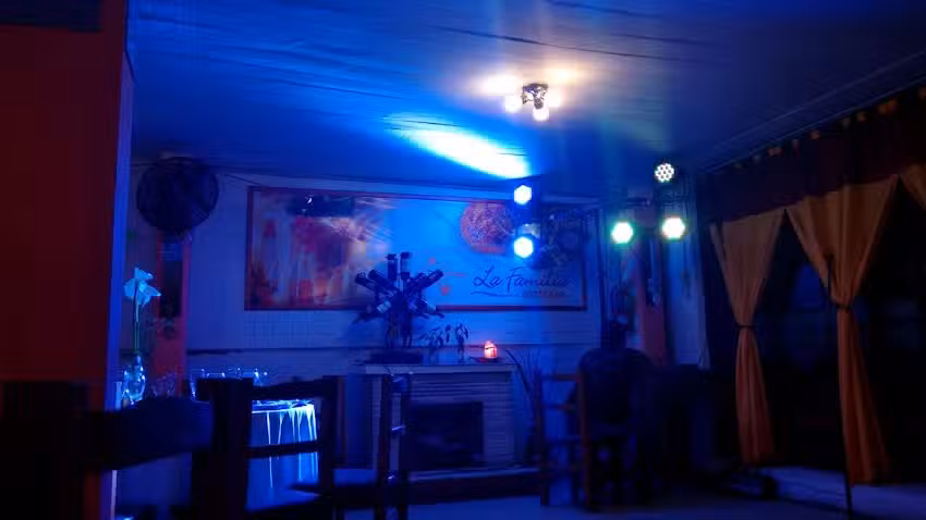 Resto Bar La Familia