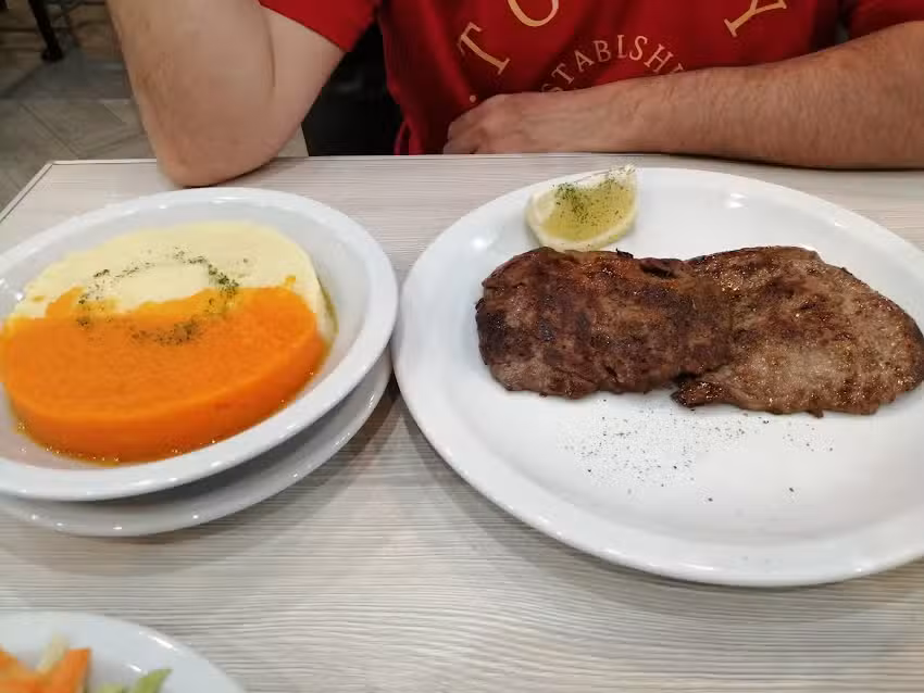 Resto Bar y Cafeter&iacute;a Bel&eacute;n Cerro