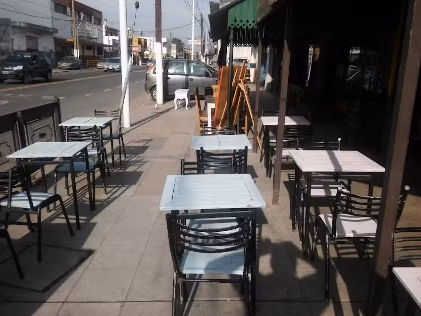 Resto Parrilla Jeremias 333