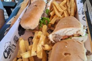 Rotiser&iacute;a El tio