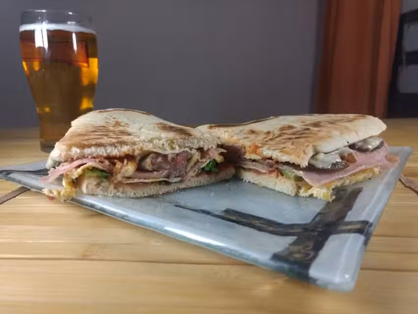 Rotiser&iacute;a Mary