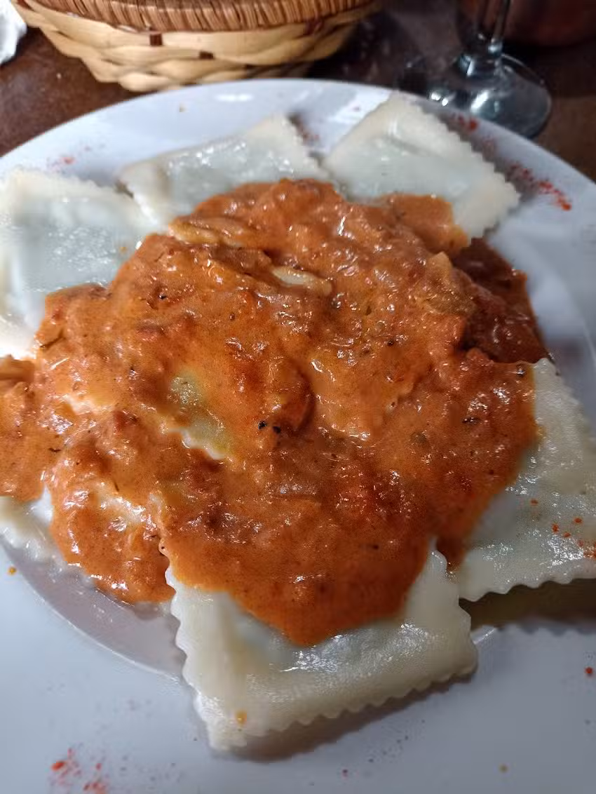 Sixto Cantina