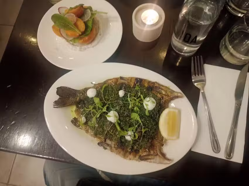 Sure&ntilde;a Restaurante