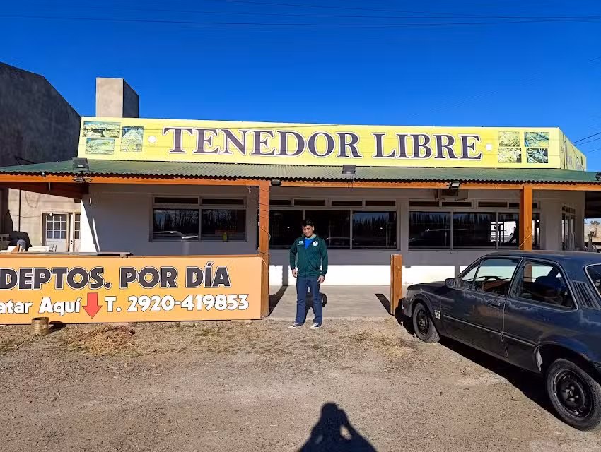 Tenedor Libre Do&ntilde;a Cristina y Hoster&iacute;a