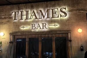 Thames Bar