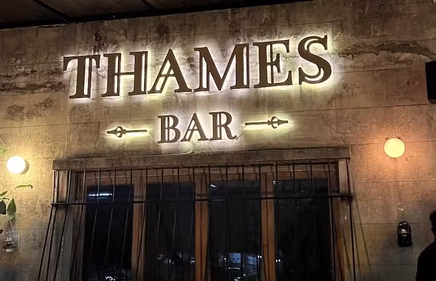 Thames Bar